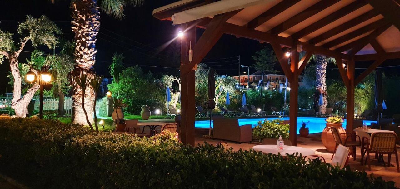 פאלאוקסטריצה Phivos Hotel מראה חיצוני תמונה