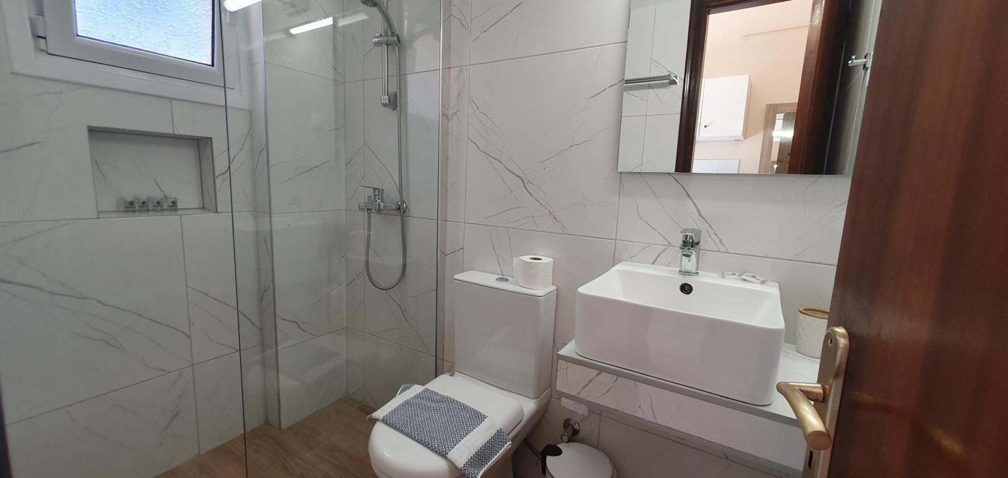 פאלאוקסטריצה Phivos Hotel מראה חיצוני תמונה